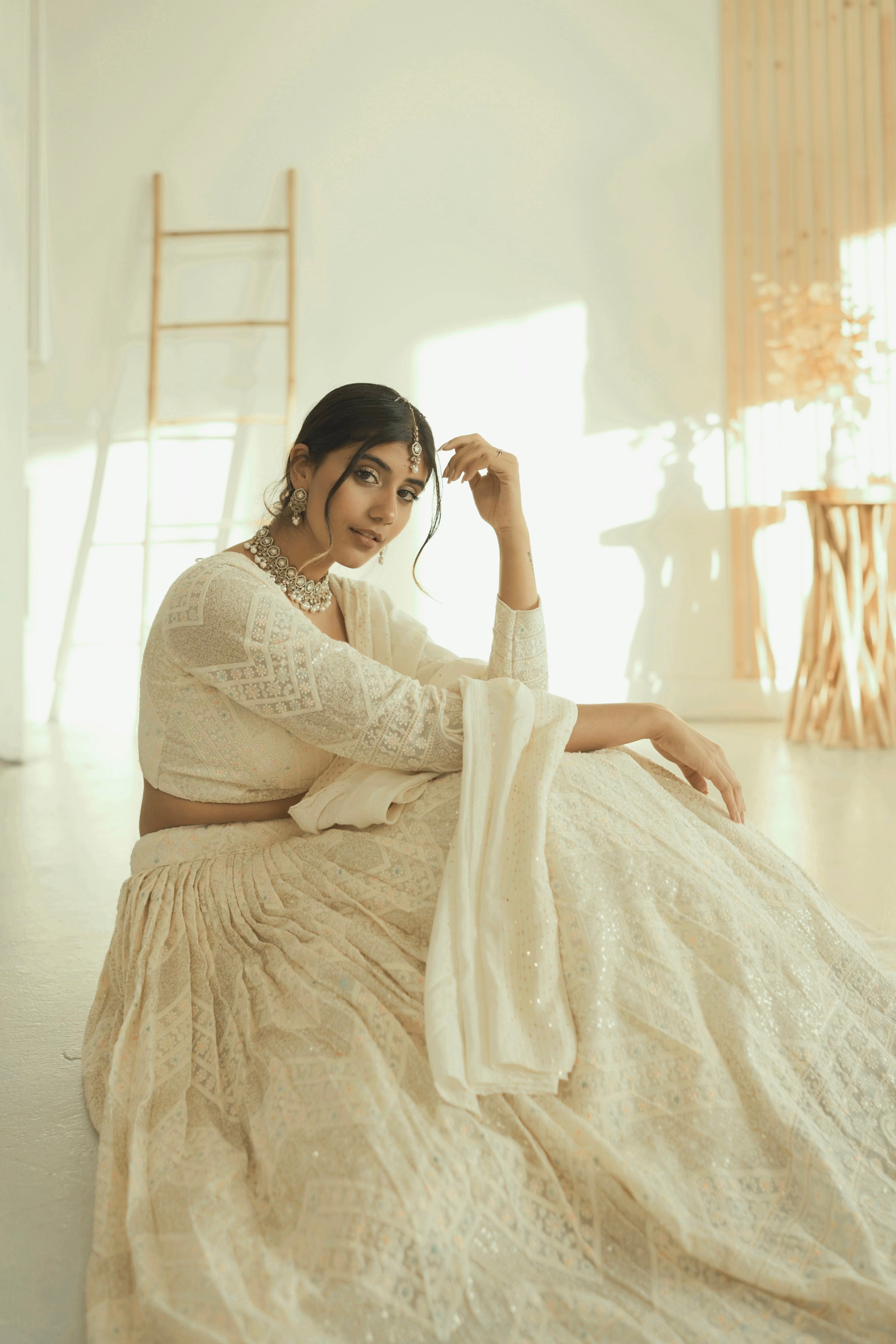 White Lakhnawi Lehenga